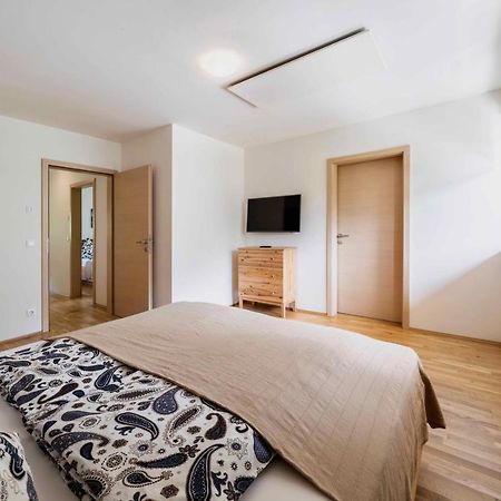 1Schoenes Ferienhaus Im Sonnigen Kaernten Döbriach Exteriér fotografie