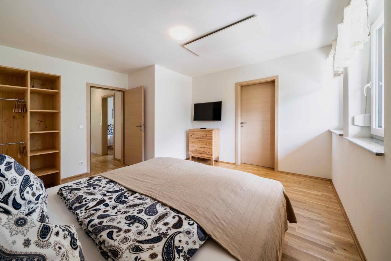1Schoenes Ferienhaus Im Sonnigen Kaernten Döbriach Exteriér fotografie